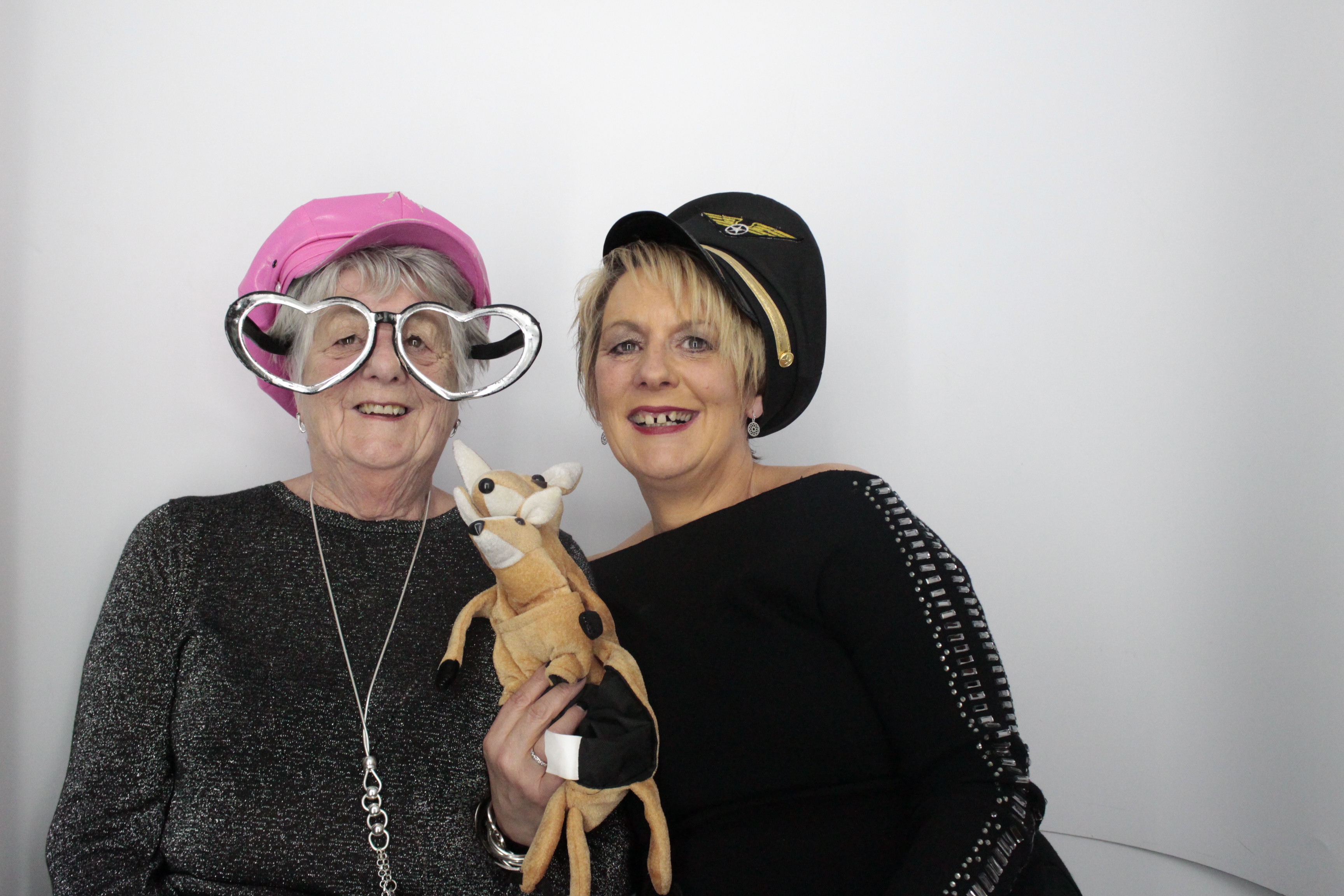 Dorothy's 90th Birthday | View more photos from the event at gallery.myphotoboothexperience.co.uk/u/MyPhotoBoothExperienceLtd/Dorothys-90th-Birthday